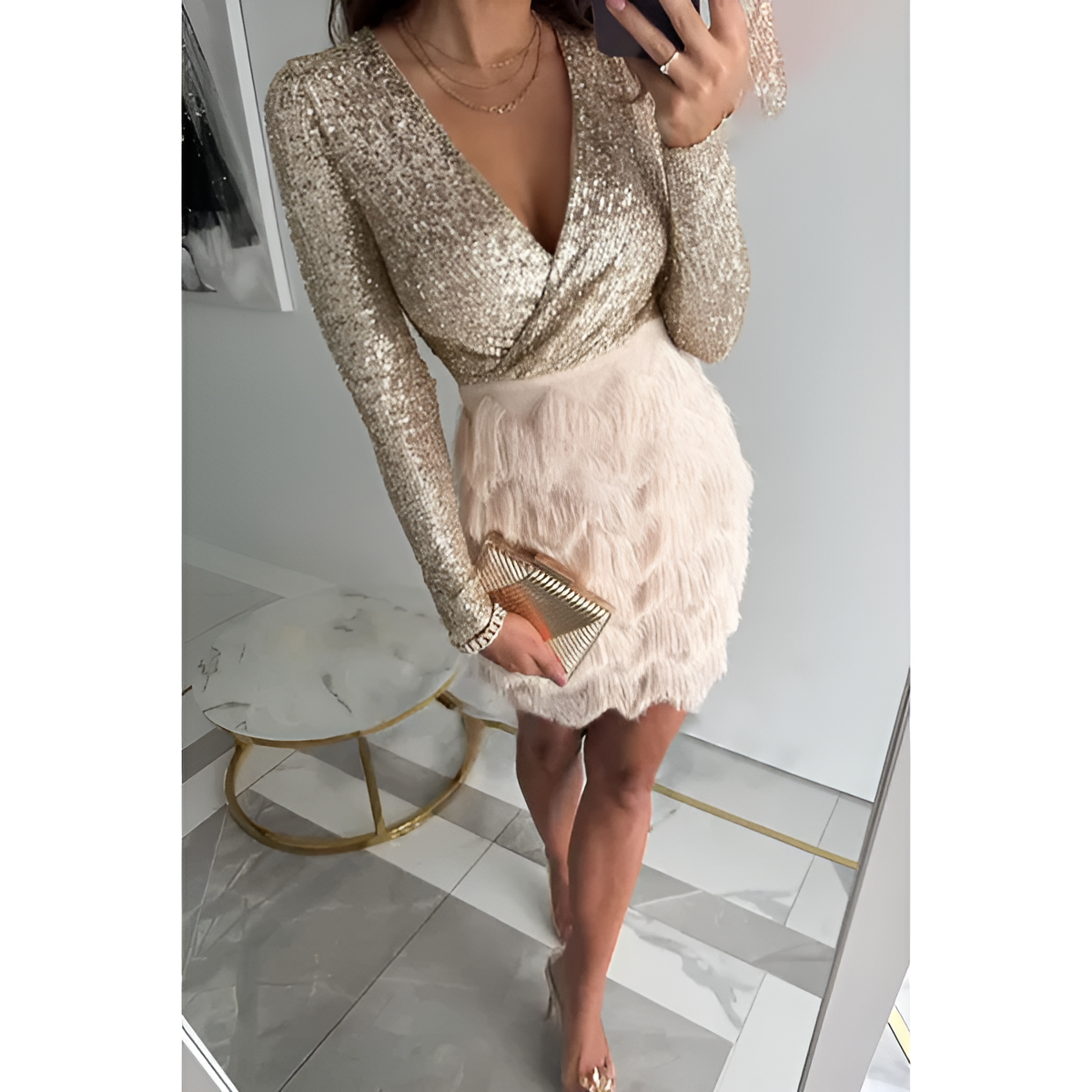 Alessia | Abito con paillettes e scollatura a V